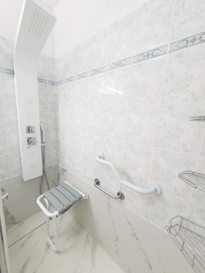 Appartement Yoyo. マントン エクステリア 写真